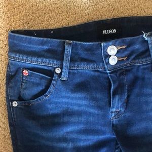 Hudson size 25 blue skinny jeans mid rise
